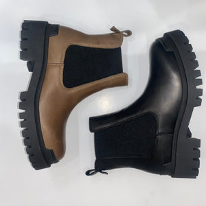 ANKLE BOOTS