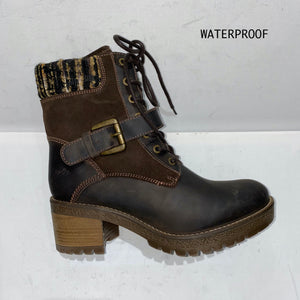 ANKLE BOOTS