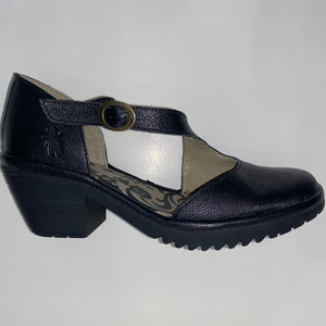 DRESS SHOES