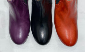 ANKLE BOOTS